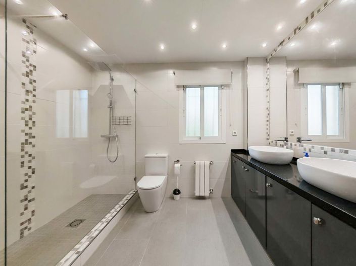 Image No.11-5 Bed Villa for sale