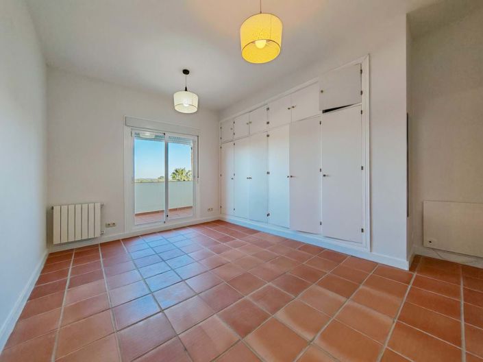 Image No.15-5 Bed Villa for sale