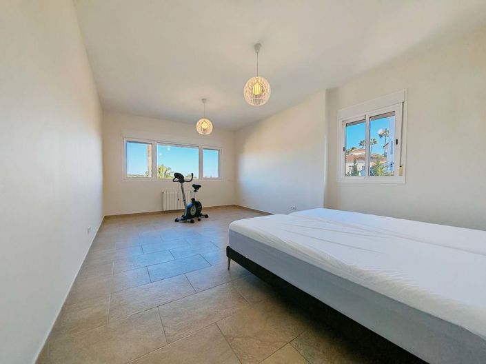 Image No.7-5 Bed Villa for sale