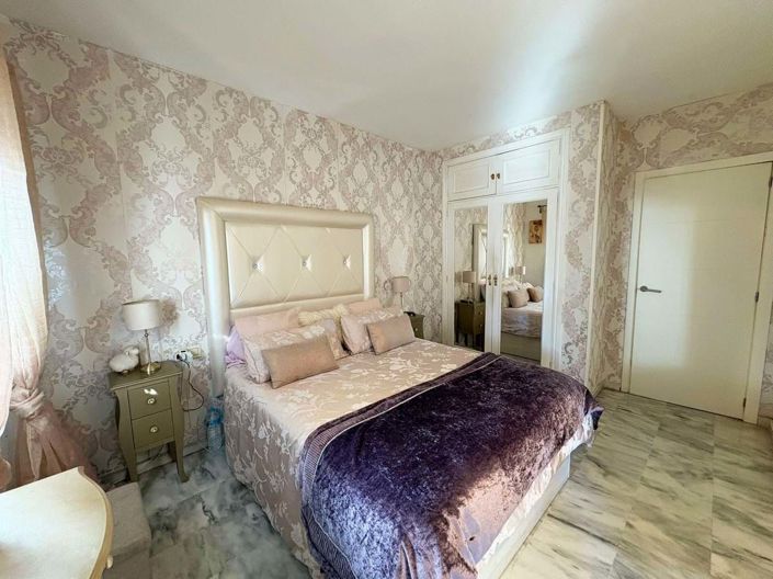 Image No.11-3 Bed Townhouse for sale