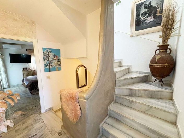 Image No.21-3 Bed Townhouse for sale