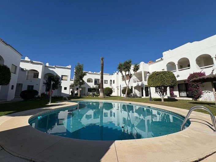 Image No.28-3 Bed Townhouse for sale