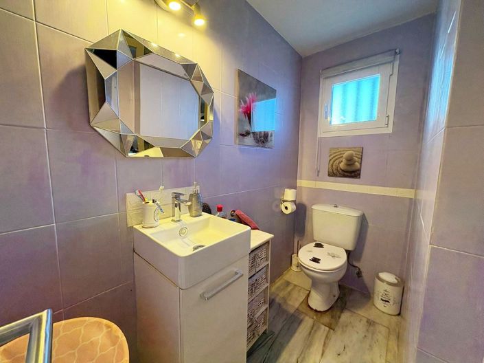 Image No.9-3 Bed Townhouse for sale