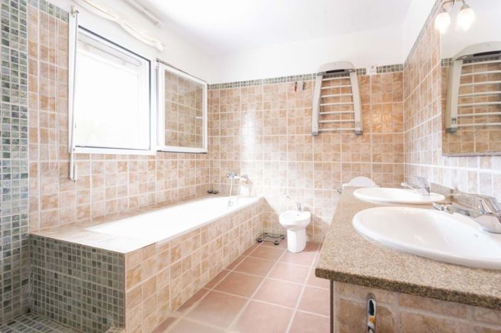 Image No.11-3 Bed Apartment for sale