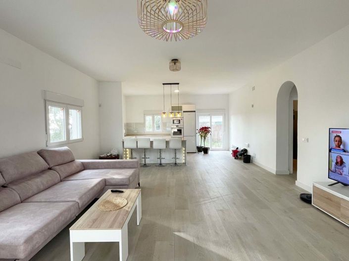 Image No.6-3 Bed Villa for sale