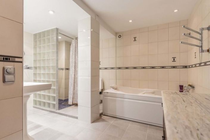 Image No.11-4 Bed Apartment for sale