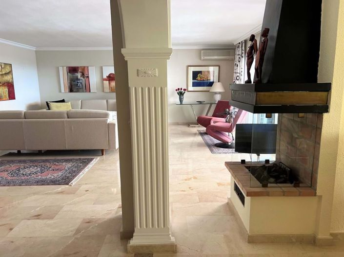 Image No.18-4 Bed Apartment for sale