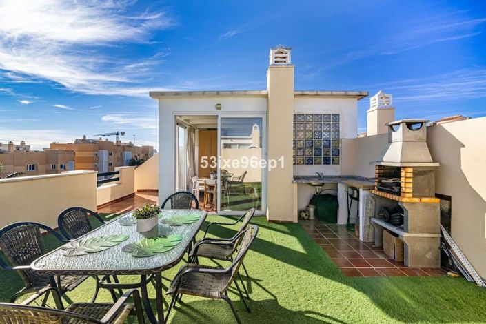 Image No.23-3 Bed Apartment for sale