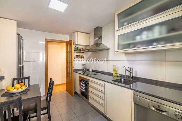 Image No.8-3 Bed Apartment for sale