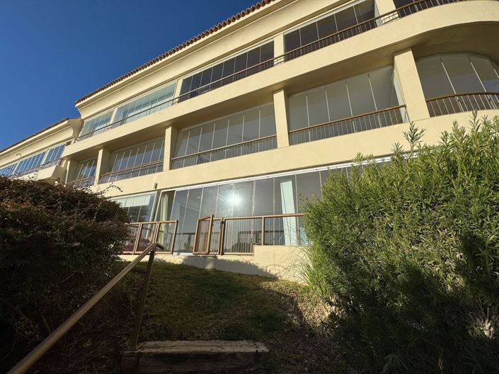 Image No.22-3 Bed Apartment for sale