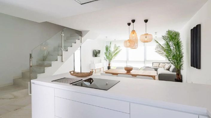 Image No.13-3 Bed Townhouse for sale