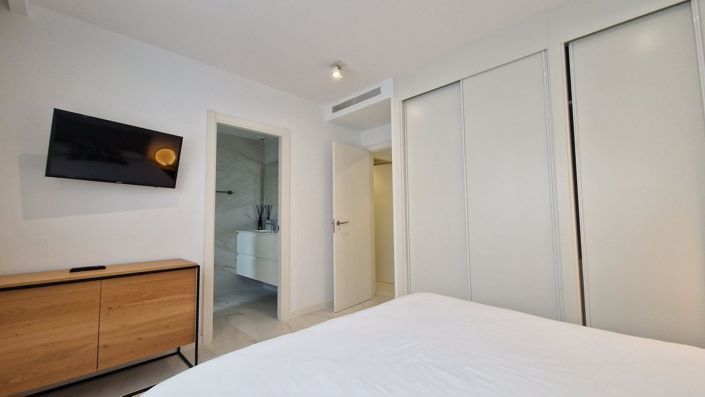 Image No.25-3 Bed Townhouse for sale