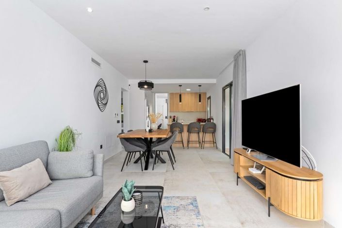 Image No.10-3 Bed Townhouse for sale