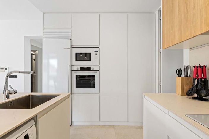 Image No.12-3 Bed Townhouse for sale