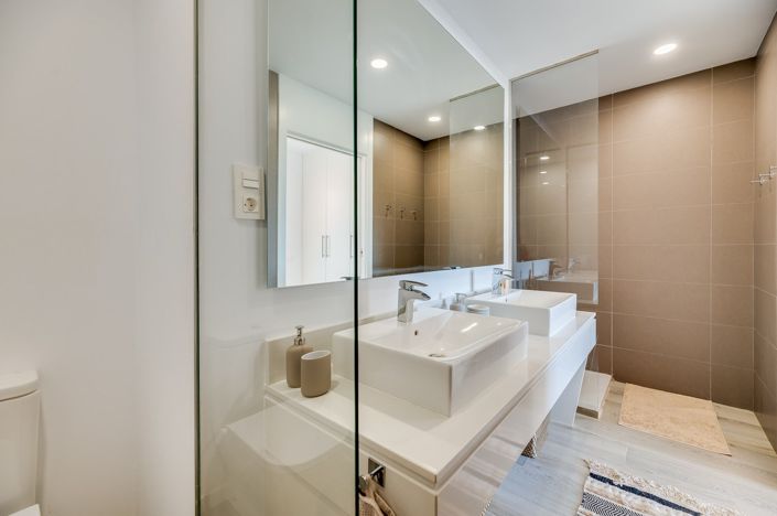 Image No.15-3 Bed Townhouse for sale