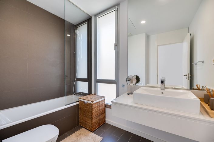 Image No.18-3 Bed Townhouse for sale