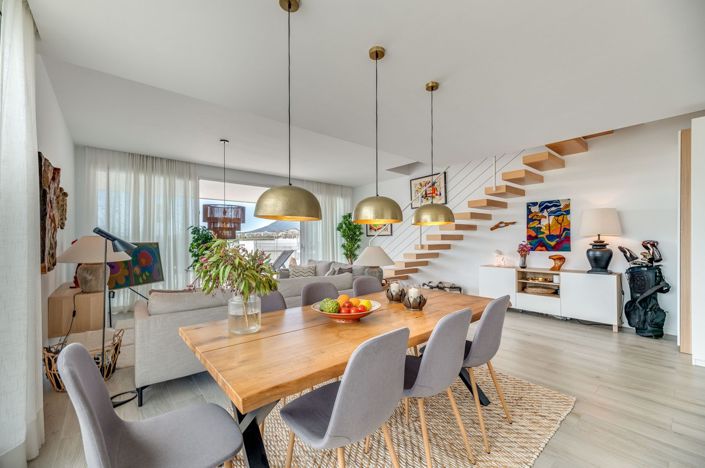 Image No.8-3 Bed Townhouse for sale