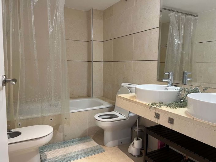 Image No.20-2 Bed Apartment for sale