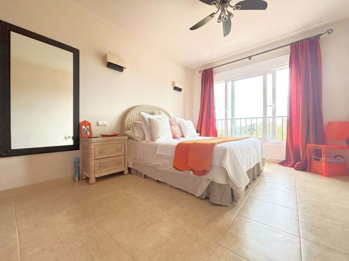 Image No.8-5 Bed Villa for sale