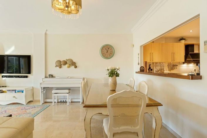 Image No.10-3 Bed Apartment for sale