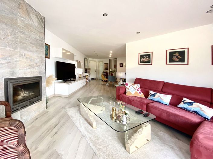 Image No.13-2 Bed Apartment for sale