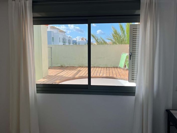 Image No.26-3 Bed Apartment for sale