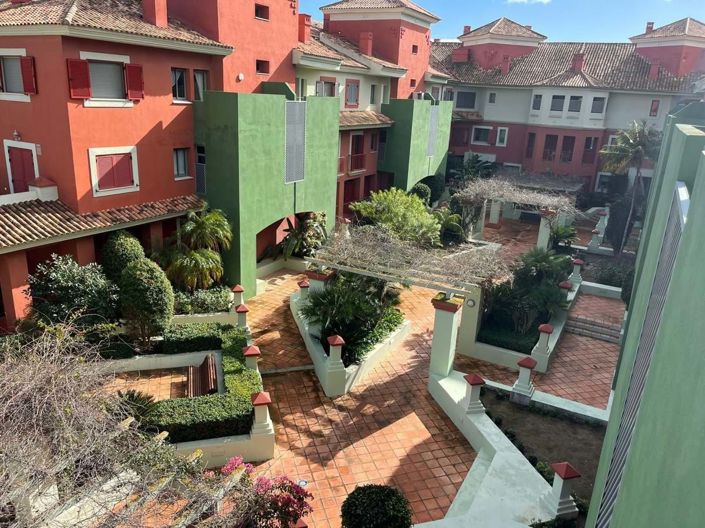 Image No.32-3 Bed Apartment for sale