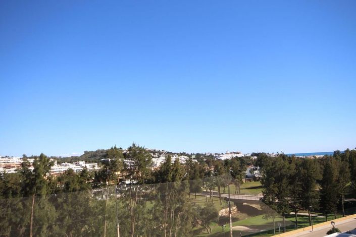 Image No.31-3 Bed Property for sale