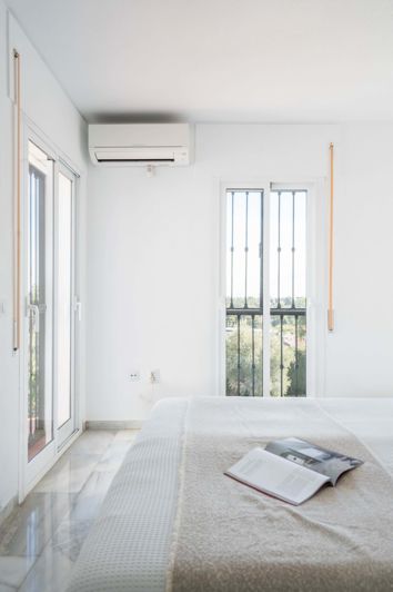 Image No.12-3 Bed Townhouse for sale