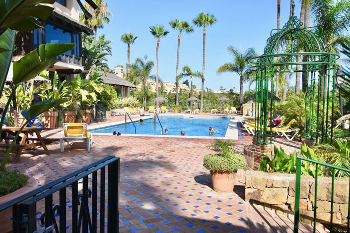 Image No.27-4 Bed Semi-Detached for sale