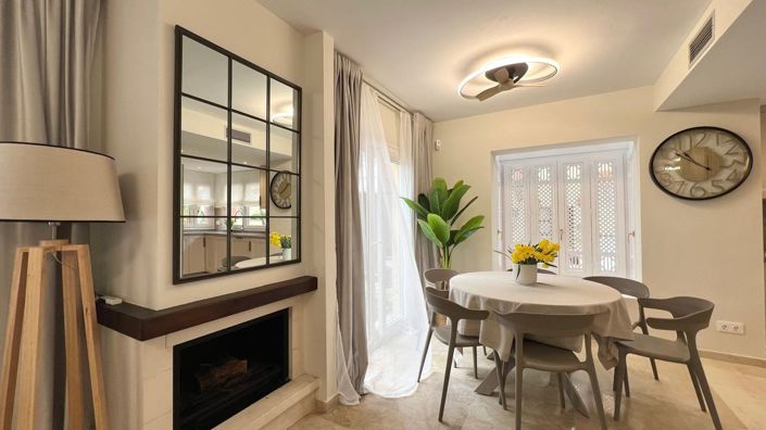 Image No.3-4 Bed Semi-Detached for sale