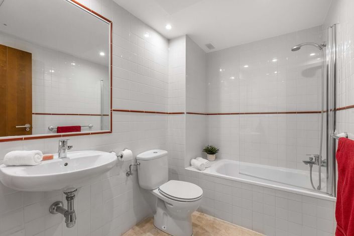 Image No.24-2 Bed Apartment for sale