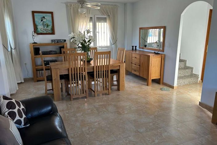 Image No.3-3 Bed Villa for sale