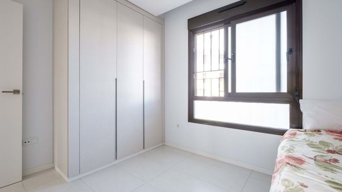 Image No.28-2 Bed Apartment for sale