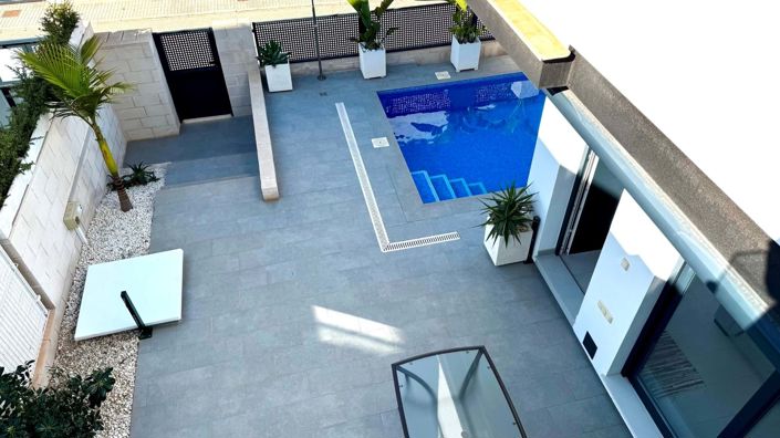 Image No.18-3 Bed Villa for sale