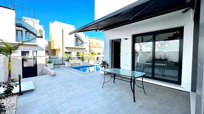 Image No.4-3 Bed Villa for sale