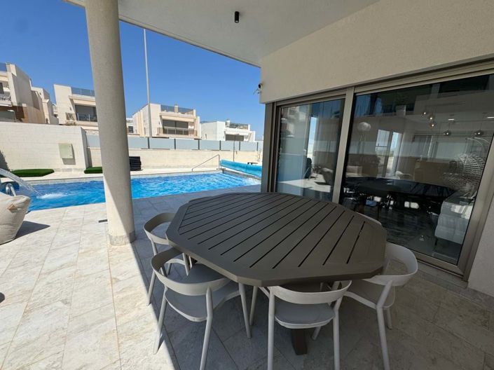 Image No.6-3 Bed Villa for sale