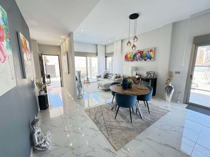 Image No.8-3 Bed Villa for sale