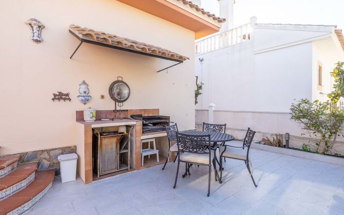 Image No.32-3 Bed Villa for sale