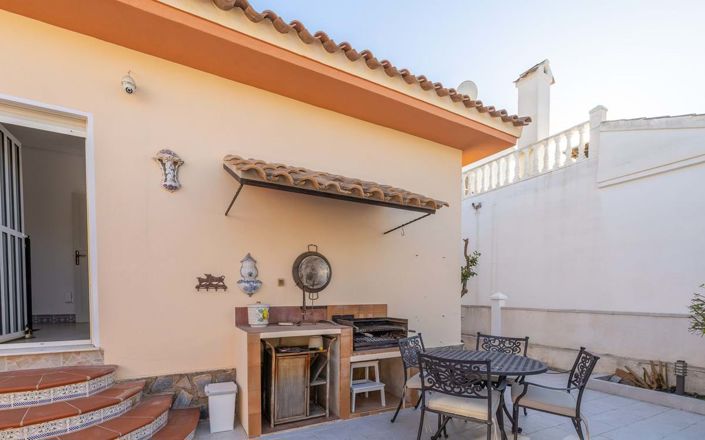 Image No.33-3 Bed Villa for sale