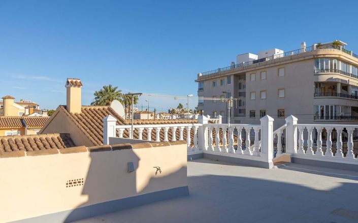 Image No.43-3 Bed Villa for sale