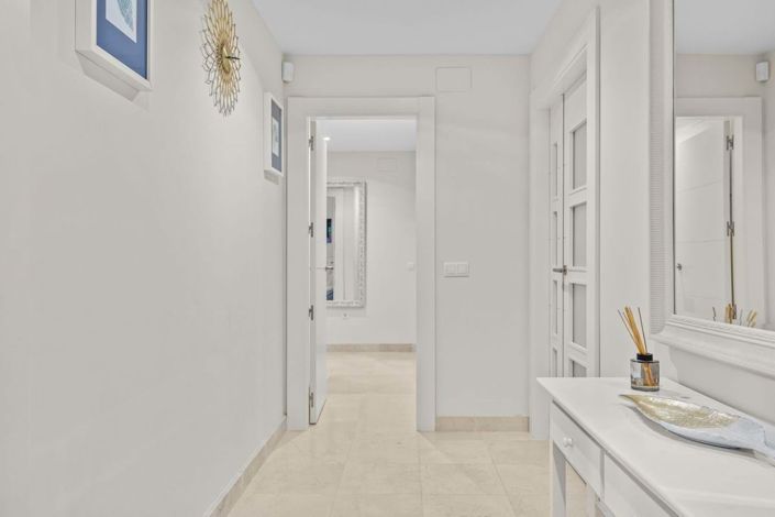 Image No.12-2 Bed Apartment for sale