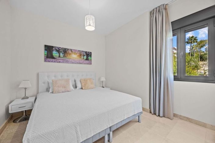 Image No.18-2 Bed Apartment for sale