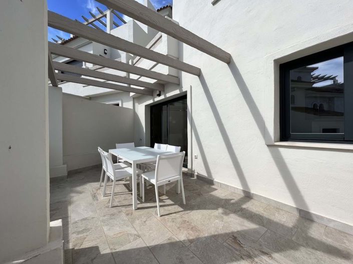 Image No.3-3 Bed Townhouse for sale