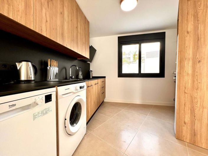 Image No.5-3 Bed Townhouse for sale