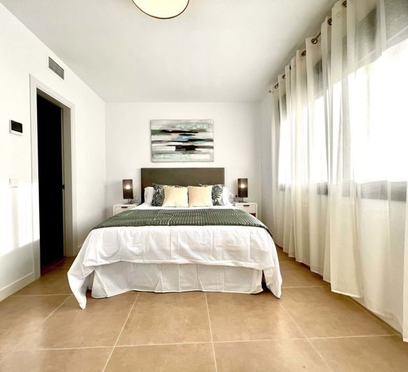 Image No.7-3 Bed Townhouse for sale