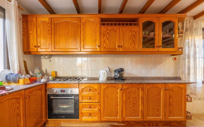 Image No.12-6 Bed Villa for sale