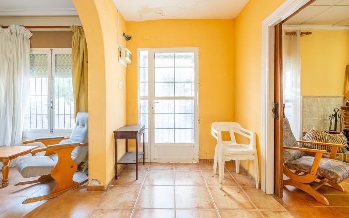 Image No.14-6 Bed Villa for sale