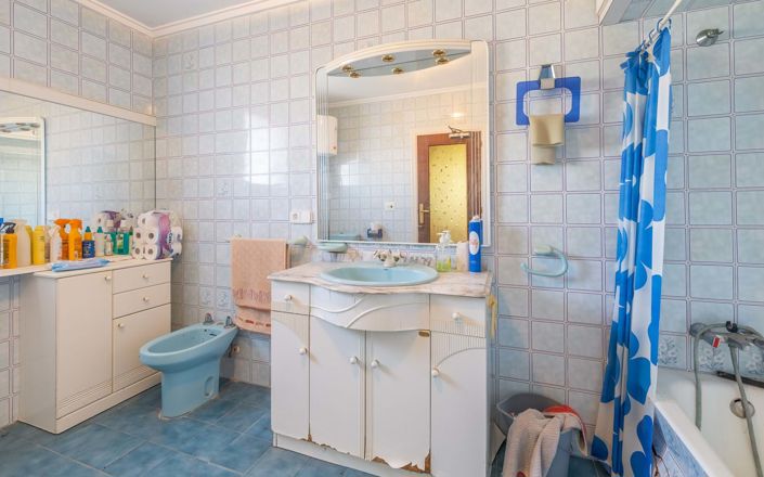 Image No.17-6 Bed Villa for sale