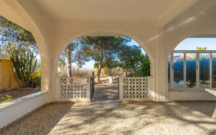 Image No.38-6 Bed Villa for sale